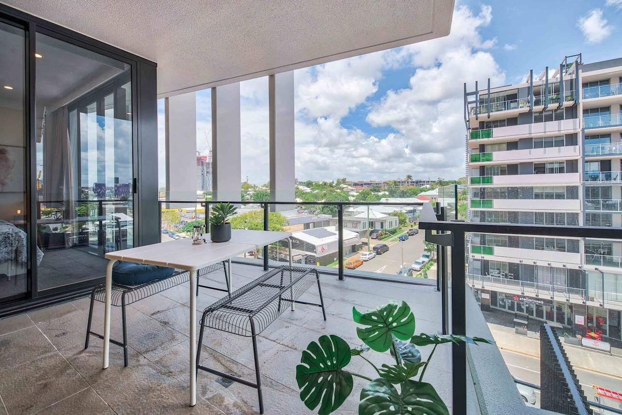 بريزبين Modern Apartment With Balcony & Parking المظهر الخارجي الصورة